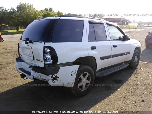 1GNDT13S442341785 - 2004 CHEVROLET TRAILBLAZER LS/LT WHITE photo 4