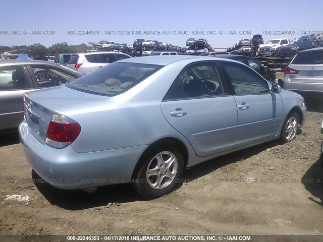 4T1BE32K25U632164 - 2005 TOYOTA CAMRY LE/XLE/SE Light Blue photo 4