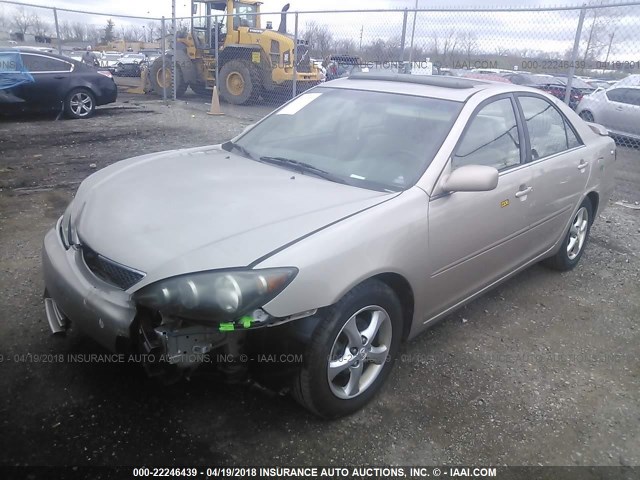 4T1BE32K95U535897 - 2005 TOYOTA CAMRY LE/XLE/SE ოქროსფერი ფოტო 2