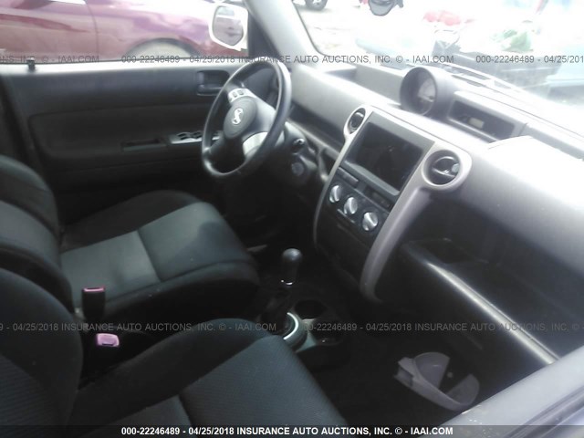 JTLKT334164076879 - 2006 TOYOTA SCION XB თეთრი ფოტო 5