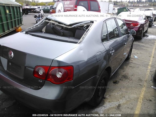 3VWPF71K95M631871 - 2005 VOLKSWAGEN NEW JETTA VALUE GRAY photo 4