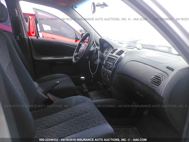 JM1BJ226X10449741 - 2001 MAZDA PROTEGE LX/ES ვერცხლისფერი ფოტო 5