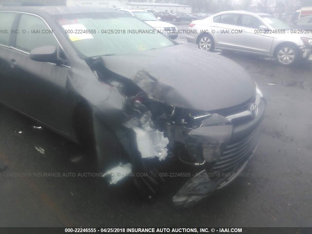 4T1BF1FK9FU018855 - 2015 TOYOTA CAMRY LE/XLE/SE/XSE GRAY photo 6
