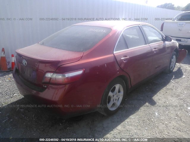 JTNBE46K673059830 - 2007 TOYOTA CAMRY NEW GENERAT CE/LE/XLE/SE RED photo 4