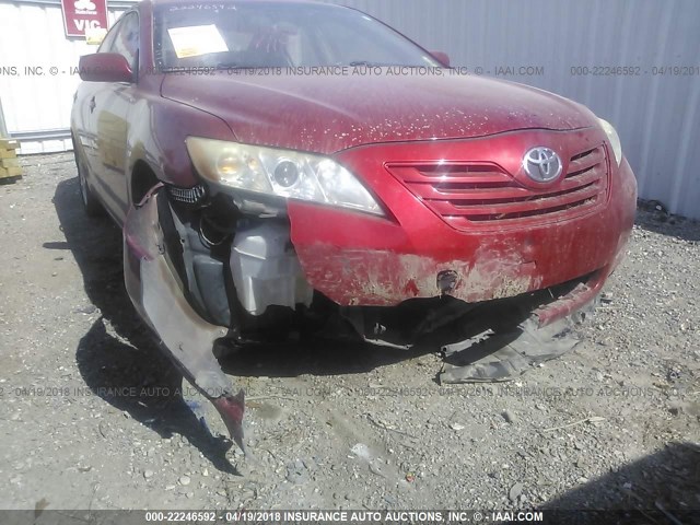 JTNBE46K673059830 - 2007 TOYOTA CAMRY NEW GENERAT CE/LE/XLE/SE RED photo 6