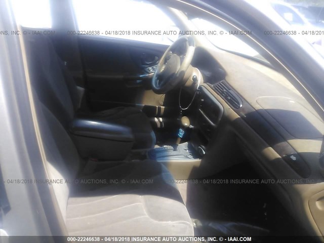 1G1NE52MXW6168523 - 1998 CHEVROLET MALIBU LS GOLD photo 5