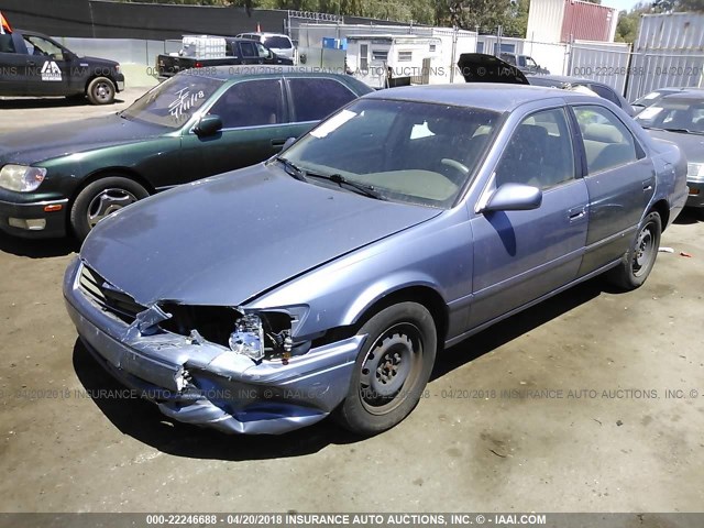 JT2BF22K1Y0258159 - 2000 TOYOTA CAMRY CE/LE/XLE ლურჯი ფოტო 2