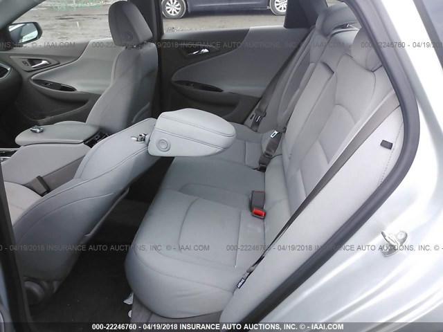 1G1ZB5ST4HF132086 - 2017 CHEVROLET MALIBU LS ვერცხლისფერი ფოტო 8