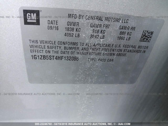 1G1ZB5ST4HF132086 - 2017 CHEVROLET MALIBU LS ვერცხლისფერი ფოტო 9