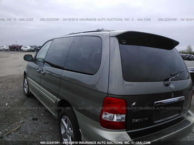 KNDUP131846598767 - 2004 KIA SEDONA EX/LX GRAY photo 3