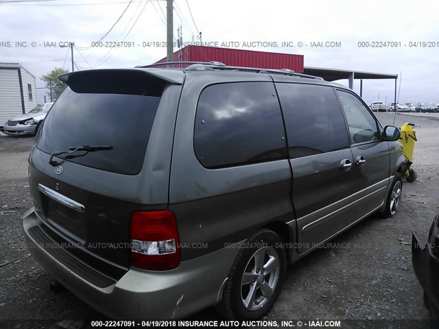 KNDUP131846598767 - 2004 KIA SEDONA EX/LX GRAY photo 4