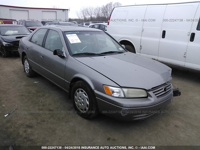 4T1BG22K8XU557462 - 1999 TOYOTA CAMRY CE/LE/XLE 灰色 照片 1