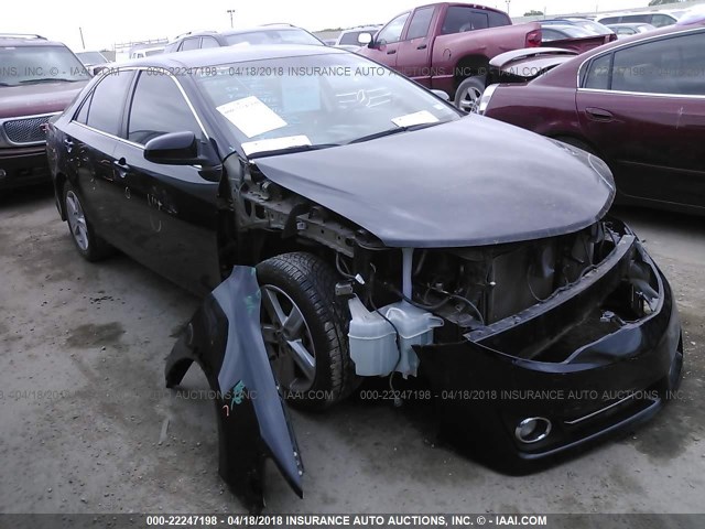 4T1BF1FK4EU736330 - 2014 TOYOTA CAMRY L/SE/LE/XLE 黑色 照片 1