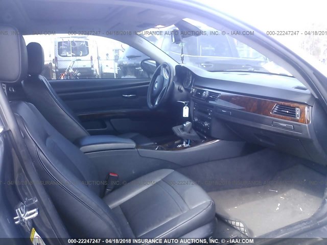 WBAWC73568E065058 - 2008 BMW 335 XI GRAY photo 5