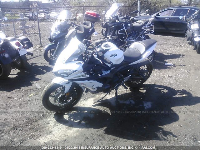 JKAEXEJ19HDA00697 - 2017 KAWASAKI EX650 J შავი ფოტო 2