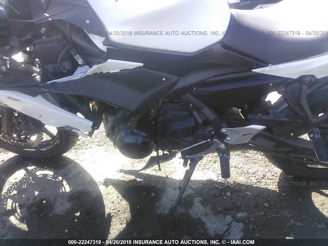 JKAEXEJ19HDA00697 - 2017 KAWASAKI EX650 J შავი ფოტო 9