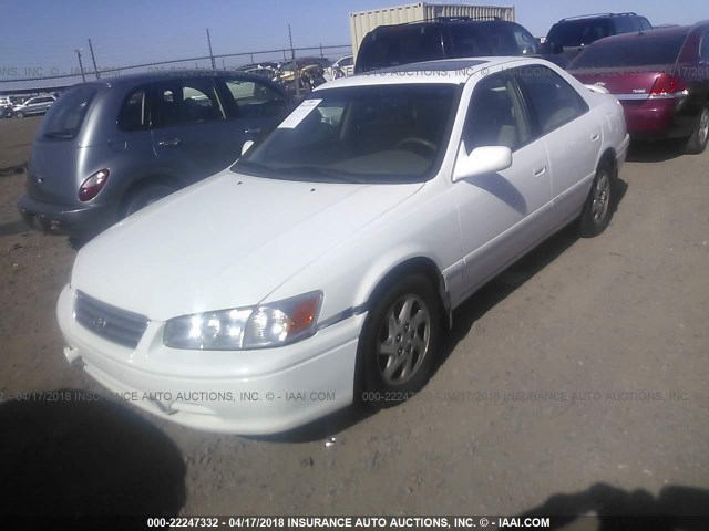 JT2BF22K6Y0281680 - 2000 TOYOTA CAMRY CE/LE/XLE WHITE photo 2