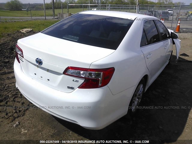 4T1BD1FK3EU098075 - 2014 TOYOTA CAMRY HYBRID/LE/XLE 白色 照片 4