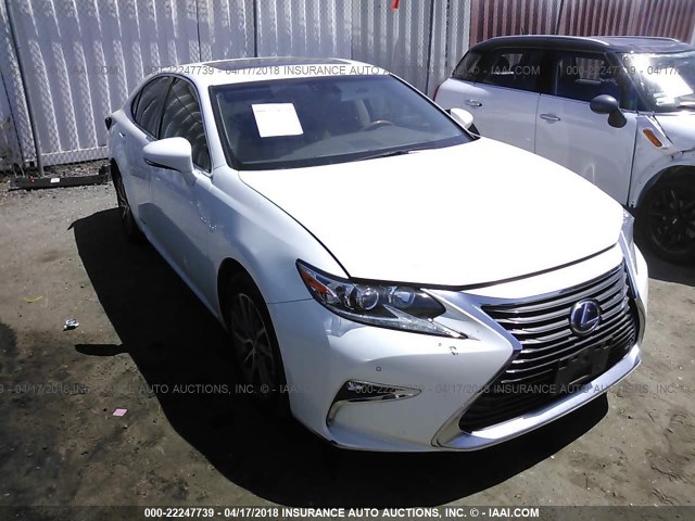 JTHBW1GGXG2105268 - 2016 LEXUS ES 300H WHITE photo 1