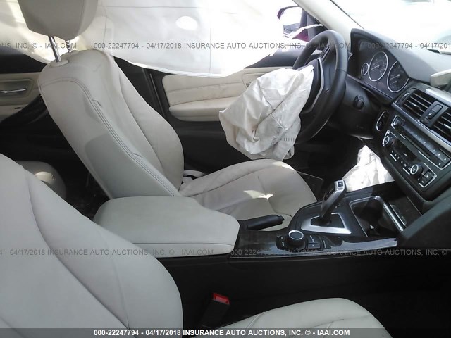 WBA3C3C50DF979404 - 2013 BMW 320 I/XDRIVE PINK photo 5