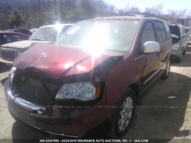 2A4RR8DG7BR666231 - 2011 CHRYSLER TOWN & COUNTRY TOURING L RED photo 2