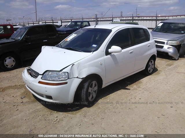 KL1TD66648B030710 - 2008 CHEVROLET AVEO LS WHITE photo 2