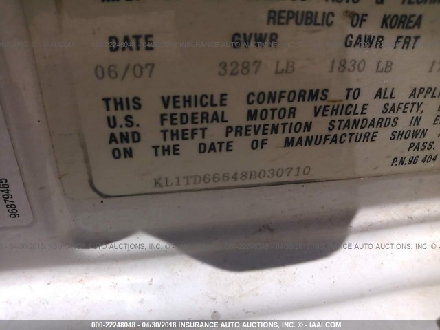 KL1TD66648B030710 - 2008 CHEVROLET AVEO LS WHITE photo 9