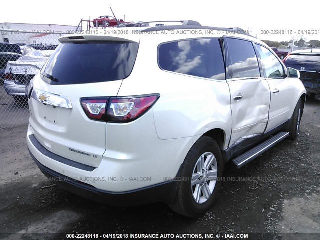 1GNKVJKD8DJ133015 - 2013 CHEVROLET TRAVERSE LT WHITE photo 4