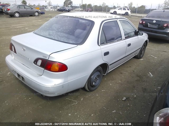 1NXBR12E5YZ377114 - 2000 TOYOTA COROLLA VE/CE/LE 银色 照片 4