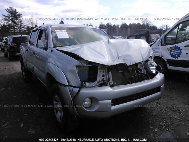 3TMLU4EN2BM077532 - 2011 TOYOTA TACOMA DOUBLE CAB SILVER photo 1