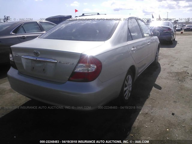 JTDBE32K830181685 - 2003 TOYOTA CAMRY LE/XLE SILVER photo 4