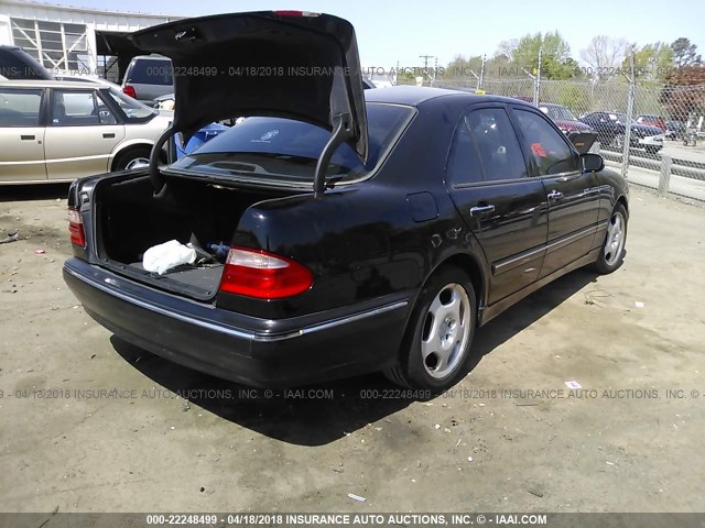 WDBJF70J9YB021657 - 2000 MERCEDES-BENZ E 430 BLACK photo 4