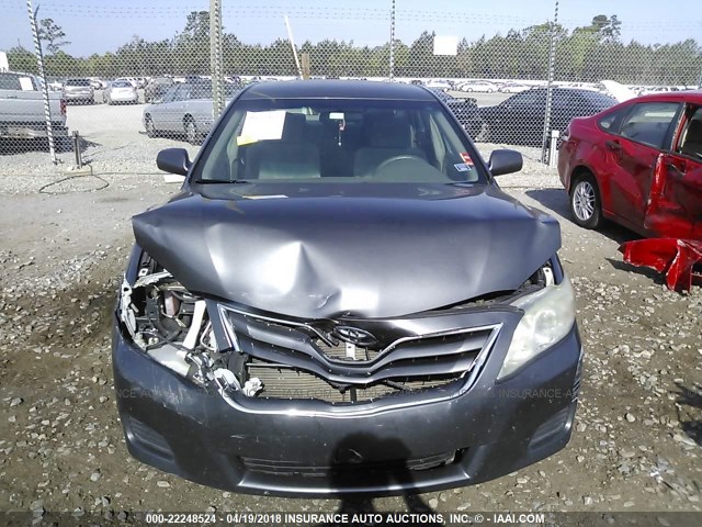 4T4BF3EK2BR131754 - 2011 TOYOTA CAMRY SE/LE/XLE GRAY photo 6