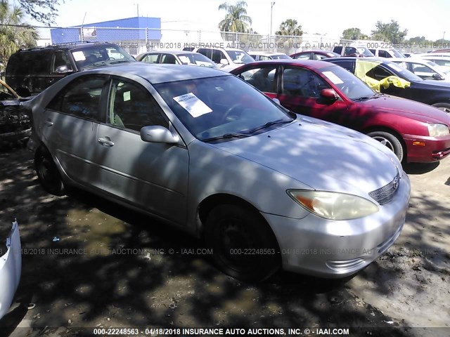 4T1BE32K63U236302 - 2003 TOYOTA CAMRY LE/XLE/SE 银色 照片 1