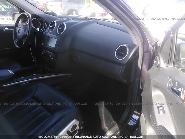 4JGBB75E96A067971 - 2006 MERCEDES-BENZ ML 500 BLUE photo 5