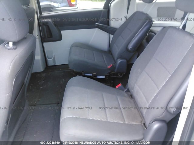 2D8HN54P28R772169 - 2008 DODGE GRAND CARAVAN SXT SILVER photo 8