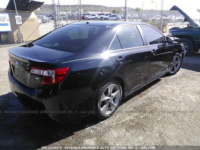 4T1BF1FK1CU156918 - 2012 TOYOTA CAMRY SE/LE/XLE BLACK photo 4