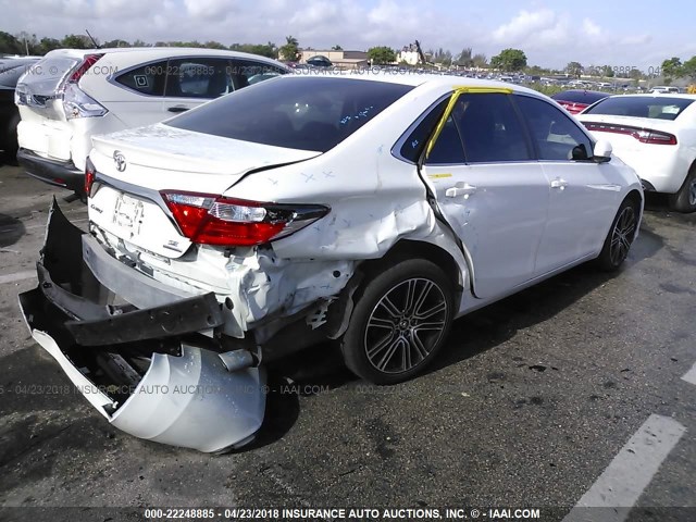 4T1BF1FK5GU180287 - 2016 TOYOTA CAMRY LE/XLE/SE/XSE WHITE photo 4