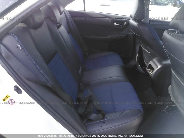 4T1BF1FK5GU180287 - 2016 TOYOTA CAMRY LE/XLE/SE/XSE WHITE photo 8