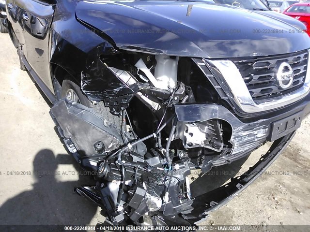 5N1DR2MM4HC618539 - 2017 NISSAN PATHFINDER S/SV/SL/PLATINUM 黑色 照片 6