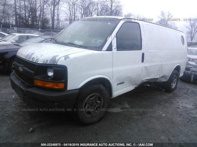 1GCFH25T031143854 - 2003 CHEVROLET EXPRESS G2500  WHITE photo 2