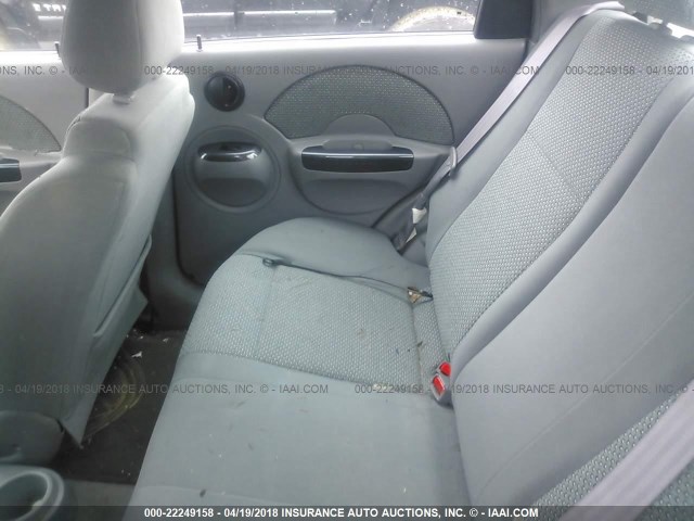 KL1TJ52664B159664 - 2004 CHEVROLET AVEO LS SILVER photo 8