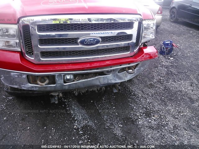 1FTSW21PX5EA55242 - 2005 FORD F250 SUPER DUTY RED photo 6