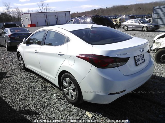 5NPDH4AE0GH787007 - 2016 HYUNDAI ELANTRA SE/SPORT/LIMITED WHITE photo 3