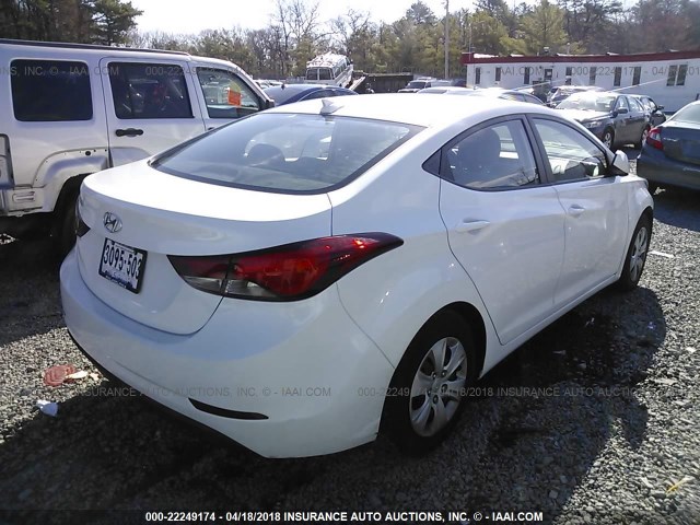 5NPDH4AE0GH787007 - 2016 HYUNDAI ELANTRA SE/SPORT/LIMITED WHITE photo 4