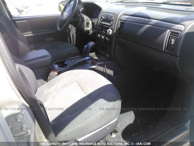 1J4GW48S14C108362 - 2004 JEEP GRAND CHEROKEE LAREDO/COLUMBIA/FREEDOM 银色 照片 5