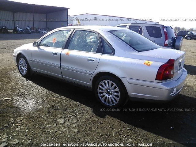 YV1TS92D241353569 - 2004 VOLVO S80 SILVER photo 3