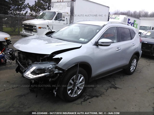 KNMAT2MV4HP531203 - 2017 NISSAN ROGUE S/SV SILVER photo 2