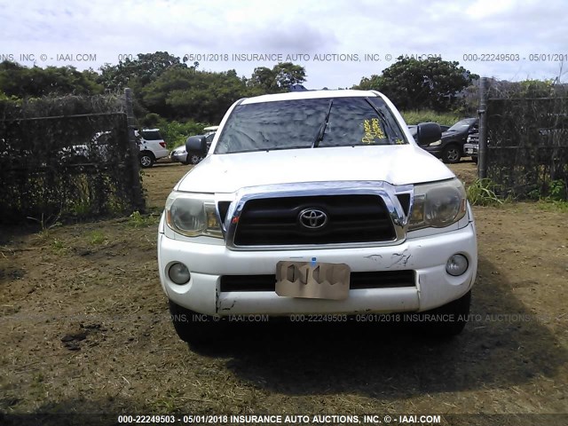 5TEJU62N18Z590726 - 2008 TOYOTA TACOMA DOUBLE CAB PRERUNNER WHITE photo 6