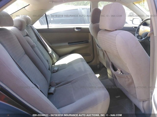 4T1BE32K35U624249 - 2005 TOYOTA CAMRY LE/XLE/SE ნაცრისფერი ფოტო 8